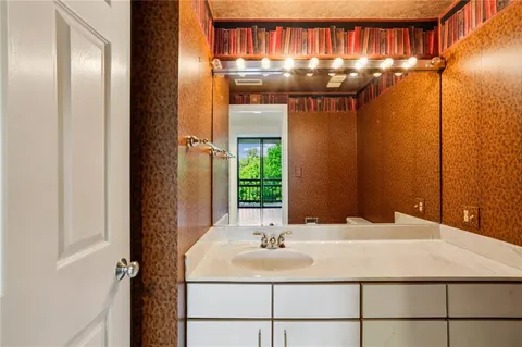 $325,000 | 1130 Piedmont Avenue Northeast, Unit 910, Atlanta, GA 30309