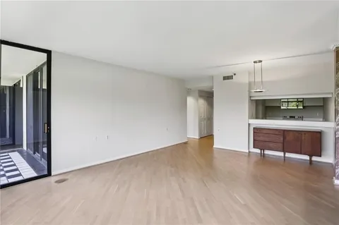 $325,000 | 1130 Piedmont Avenue Northeast, Unit 910, Atlanta, GA 30309