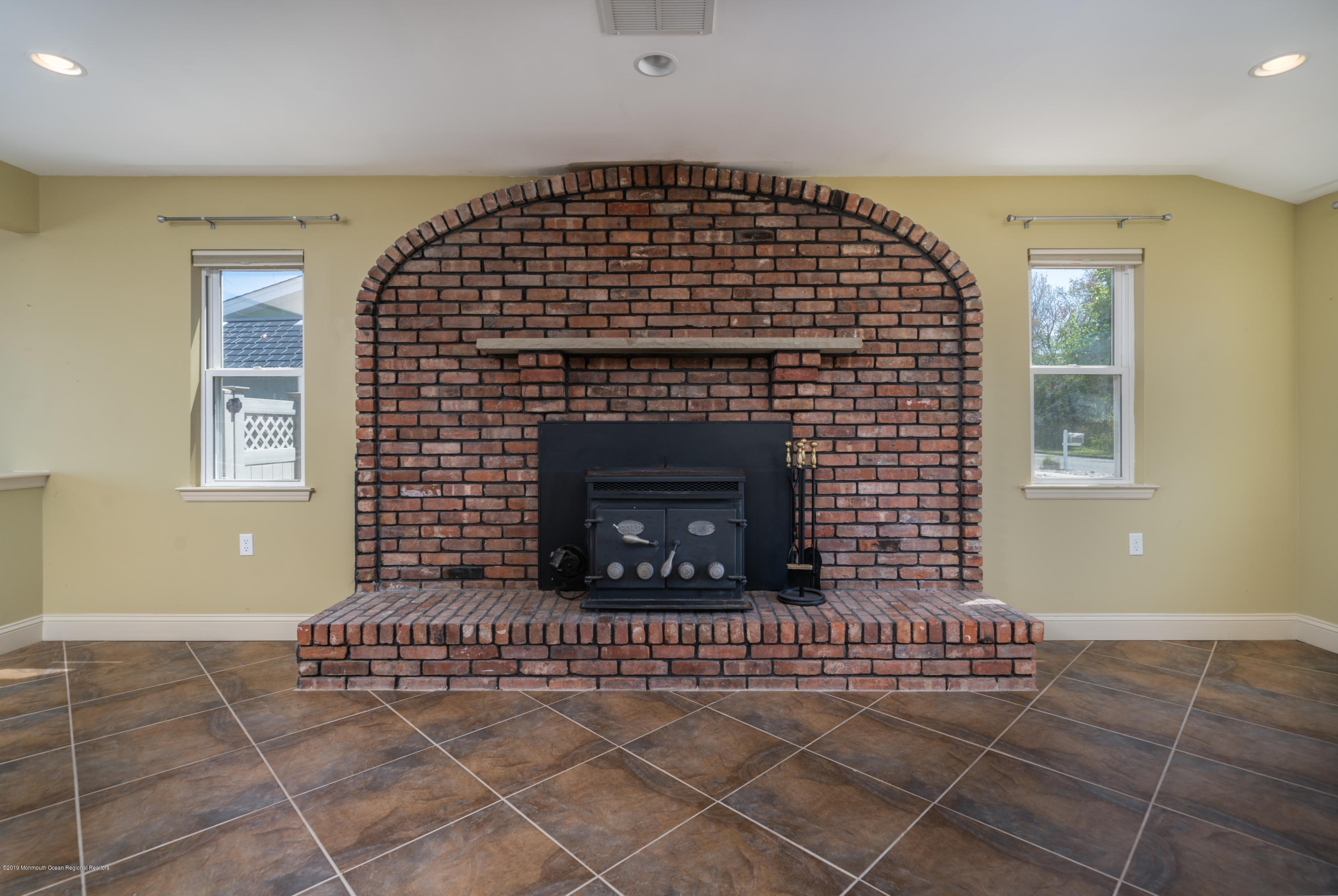 210 Edison Road Barnegat, NJ 08005 - Photo 9 of 28 Family Room