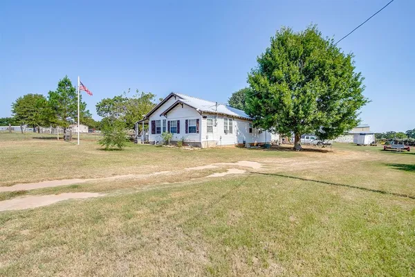 $229,000 | 1035 Summit Drive, Springtown, TX 76082