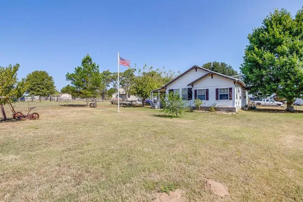$229,000 | 1035 Summit Drive, Springtown, TX 76082