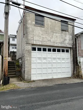$129,900 | 539 Arlington Street, Tamaqua, PA 18252