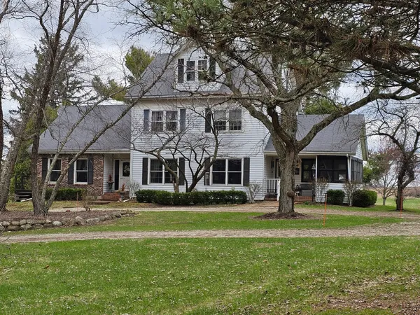 $2,500,000 | 17N753 Widmayer Road, Hampshire, IL 60140