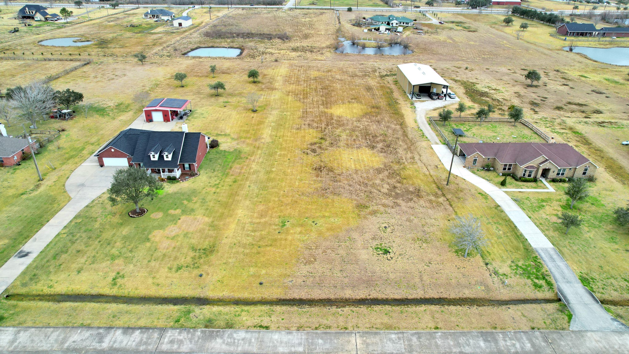 7419 Augusta Lane Rosharon, TX 77583 - Photo 27 of 35 a bathroom with a sink