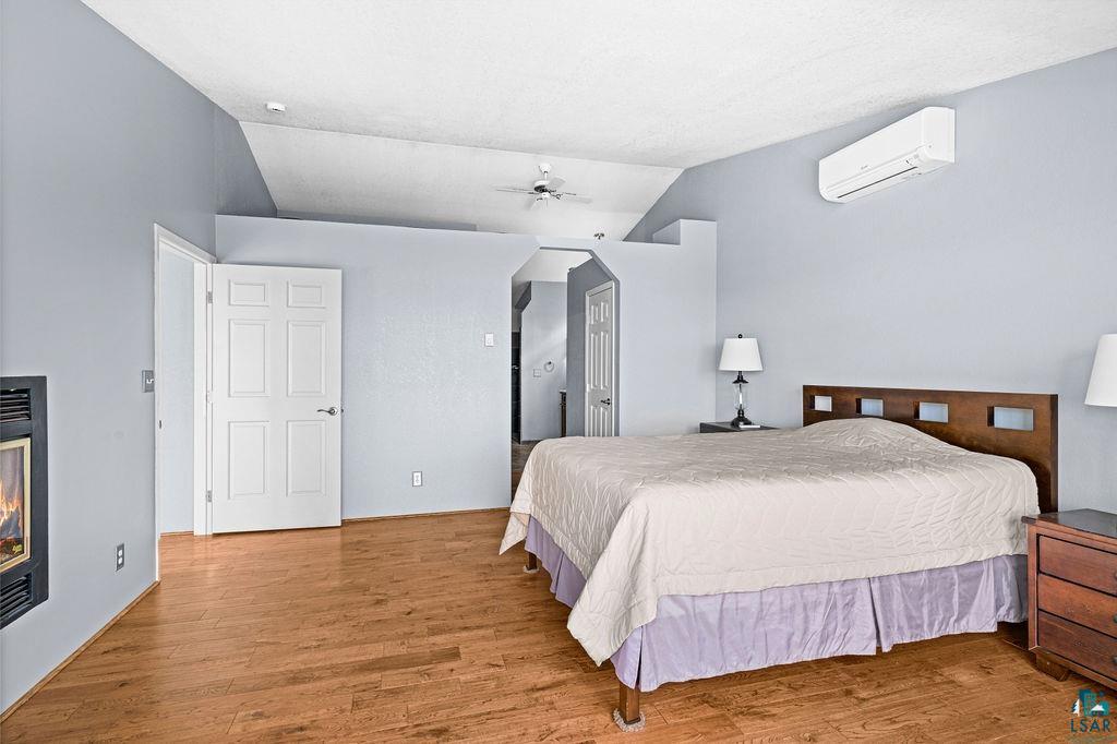 1002 Martha Street Duluth, MN 55805 - Photo 28 of 83