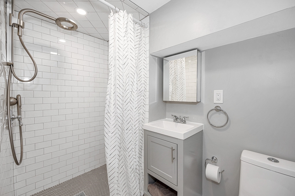 225 Ashcroft Road Medford, MA 02155 - Photo 24 of 32 Gallery Image 24