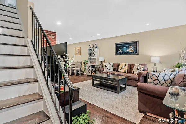 $3,100 | 14 1/2 Fairview Avenue, Unit B3, Norwalk, CT 06850