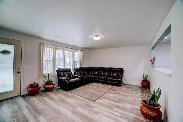 $289,900 | 2775 East Riverview Drive, Kankakee, IL 60901