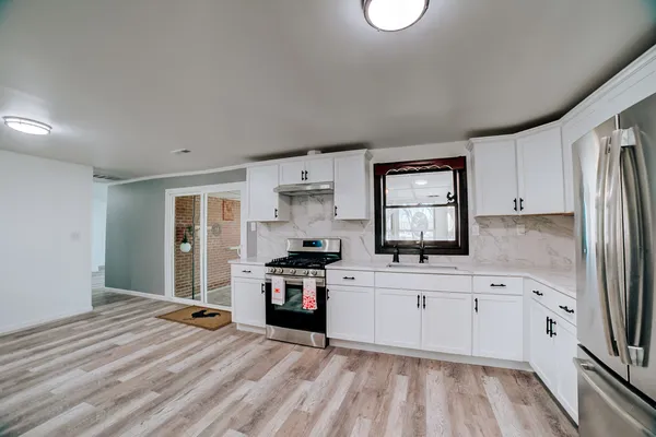 $289,900 | 2775 East Riverview Drive, Kankakee, IL 60901