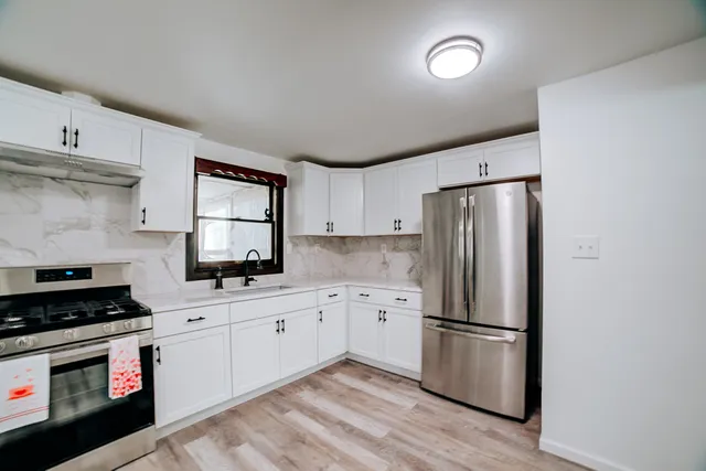 $289,900 | 2775 East Riverview Drive, Kankakee, IL 60901