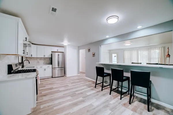 $289,900 | 2775 East Riverview Drive, Kankakee, IL 60901