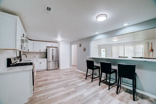 $289,900 | 2775 East Riverview Drive, Kankakee, IL 60901