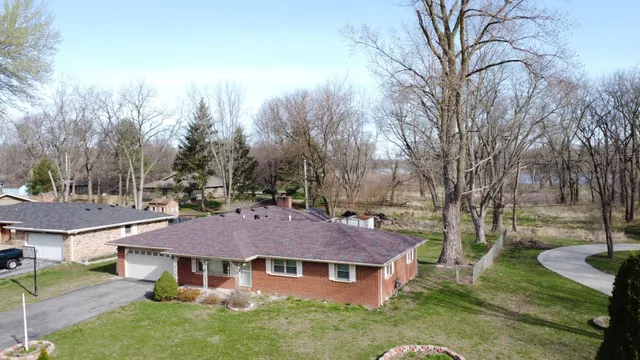$289,900 | 2775 East Riverview Drive, Kankakee, IL 60901