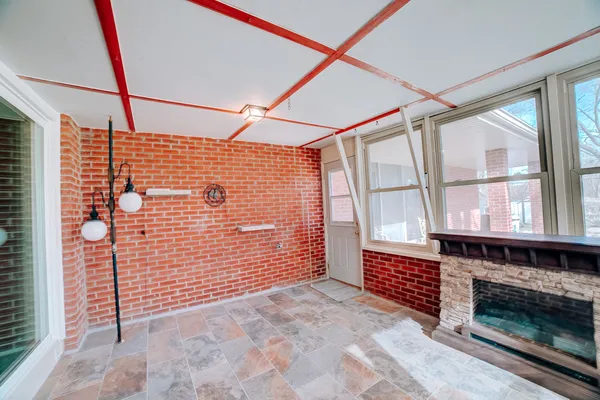 $289,900 | 2775 East Riverview Drive, Kankakee, IL 60901