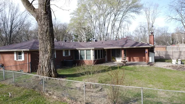 $289,900 | 2775 East Riverview Drive, Kankakee, IL 60901