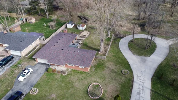 $289,900 | 2775 East Riverview Drive, Kankakee, IL 60901