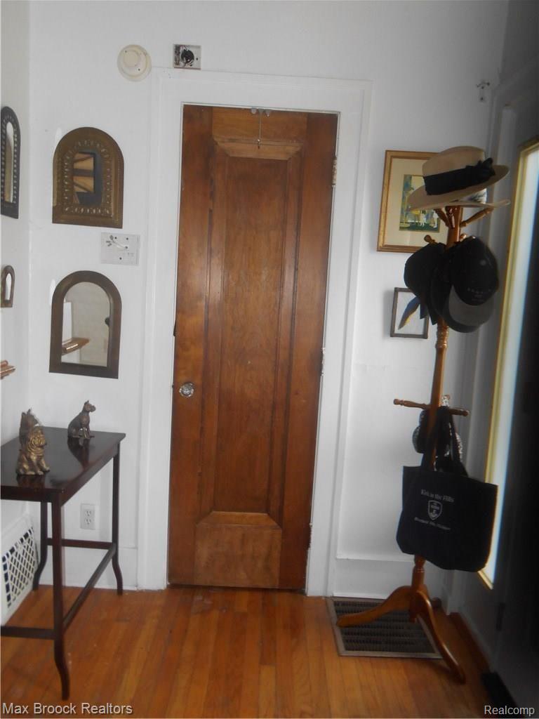70 Chippewa Road Pontiac, MI 48341 - Photo 12 of 32 DSCN0623.JPG