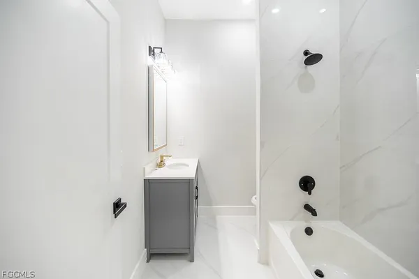 a bathroom with a bathtub