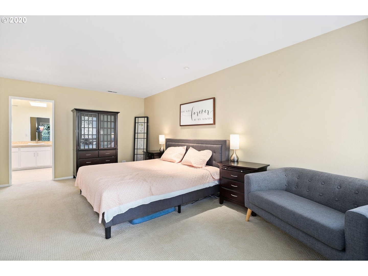 802 Southwest Terwilliger Place Portland, OR 97239 - Photo 19 of 32 Gallery Image 19