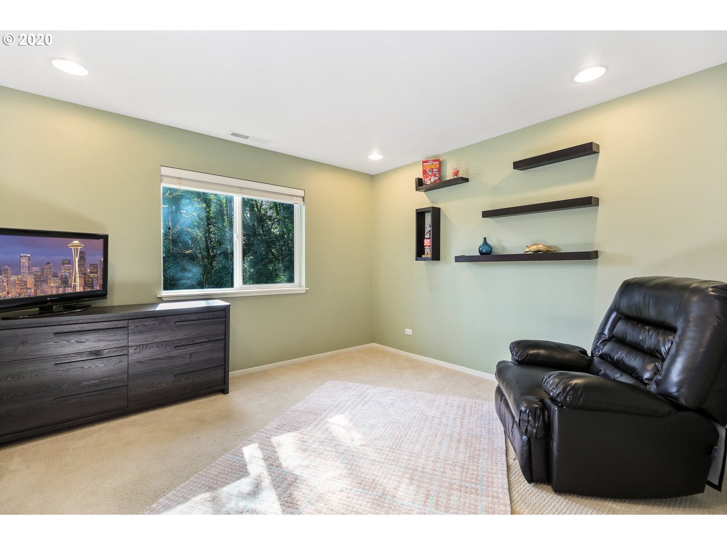 802 Southwest Terwilliger Place Portland, OR 97239 - Photo 24 of 32 Gallery Image 24