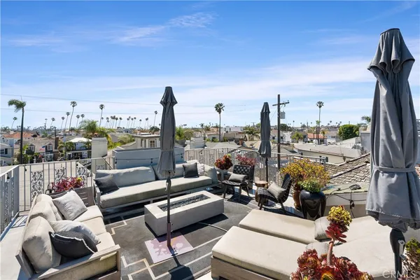 $9,500 | 5770 East Lucia Walk, Long Beach, CA 90803