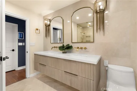$9,500 | 5770 East Lucia Walk, Long Beach, CA 90803