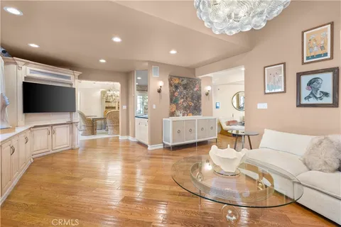 $9,500 | 5770 East Lucia Walk, Long Beach, CA 90803