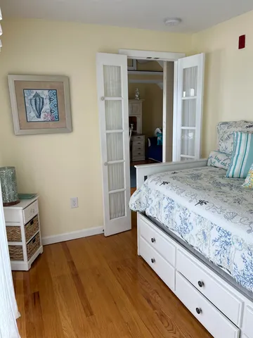 $2,300 | 116 Central Avenue, Unit 3, Salisbury, MA 01952