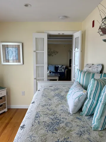 $2,300 | 116 Central Avenue, Unit 3, Salisbury, MA 01952