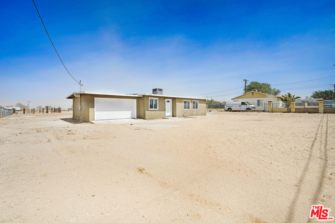 35233 Birch Road Barstow, CA 92311 - Photo 3 of 13 a view of ocean