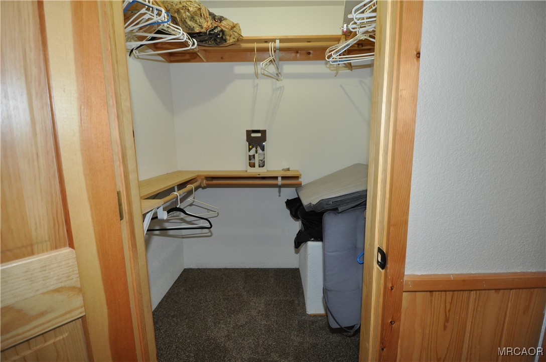 1419 Klamath Road Big Bear City, CA 92314 - Photo 24 of 31 a view of walk in closet