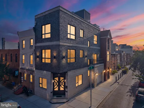 $5,495 | 1526 South 10th Street, Philadelphia, PA 19147