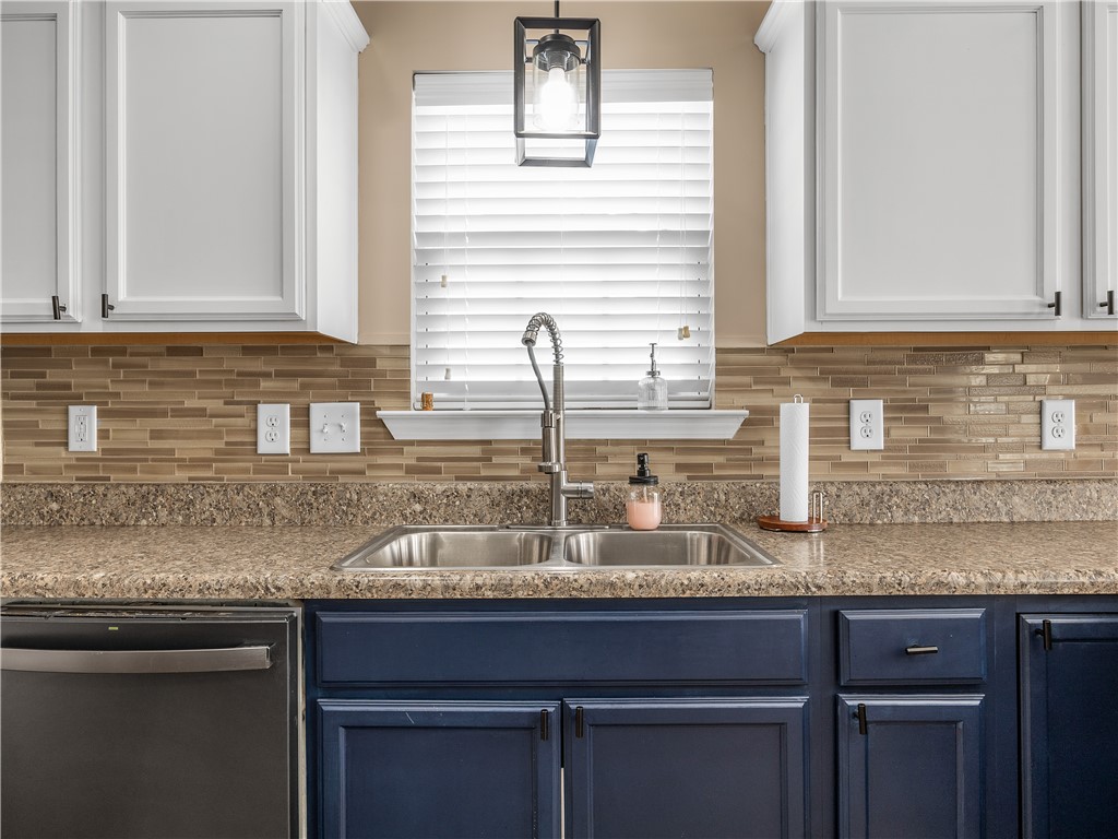 2520 Linmar Circle Anderson, SC 29621 - Photo 18 of 50 A well-appointed kitchen features a double basin sink and integrated dishwasher, perfect for daily living.