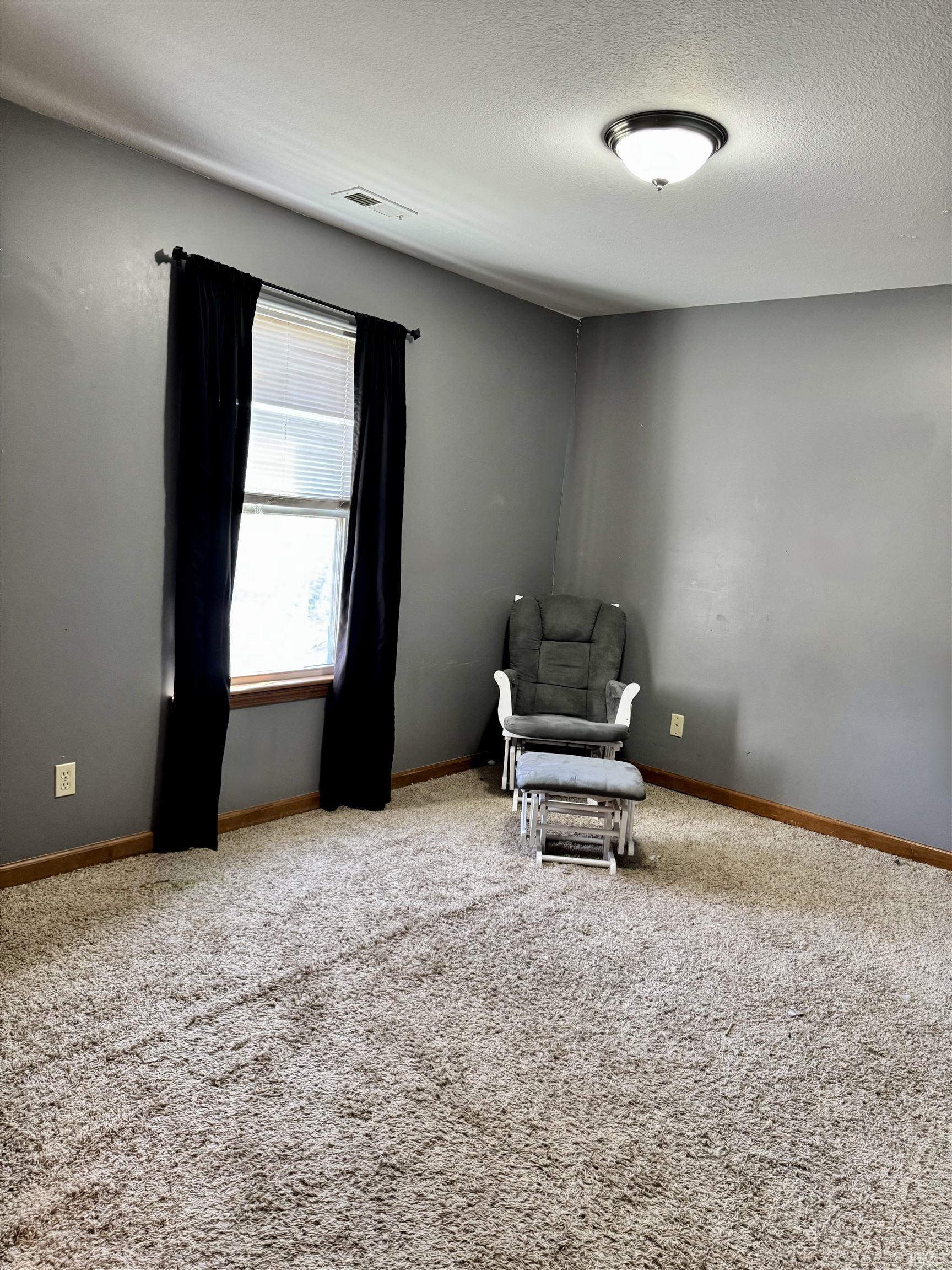 627 West Liberty Street Butler, IN 46721 - Photo 10 of 17