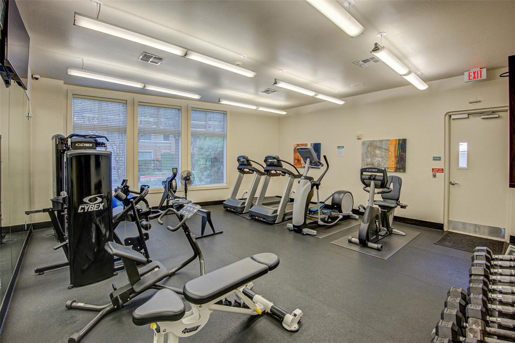 3388 Sage Road, Unit 1601 Houston, TX 77056 - Photo 17 of 20 Fitness area