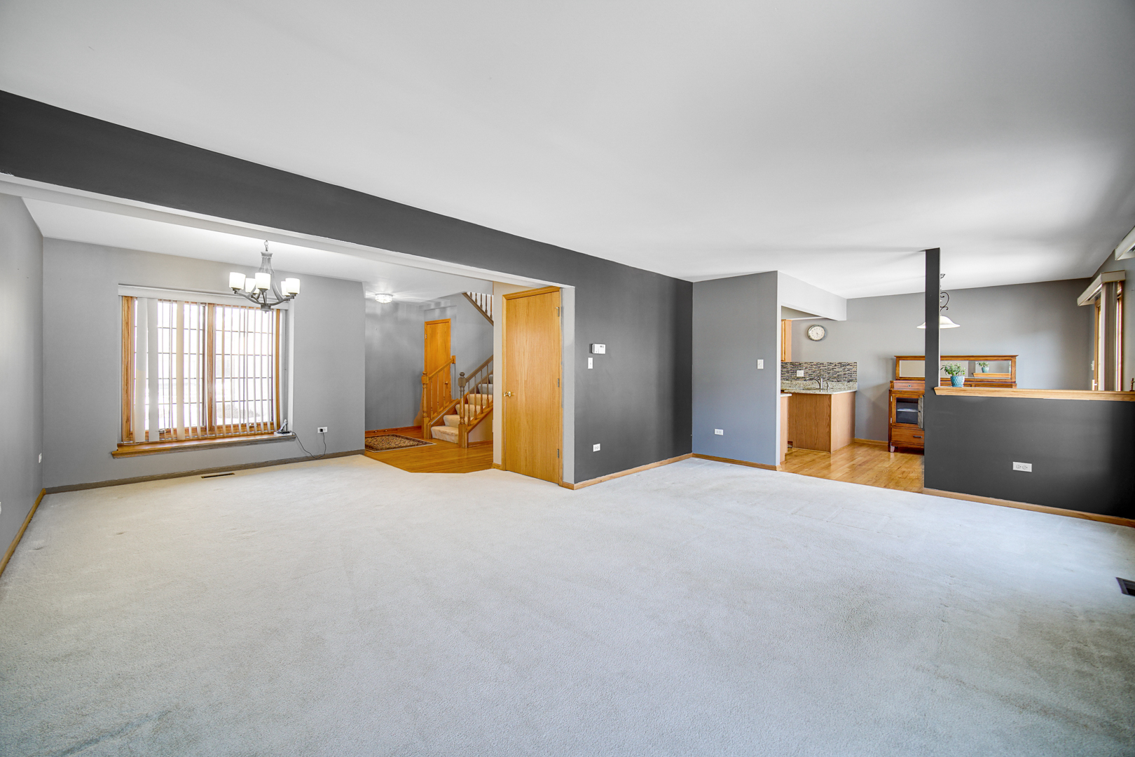 11837 Somerset Road Orland Park, IL 60467 - Photo 6 of 26 a view of empty room with a kitchen