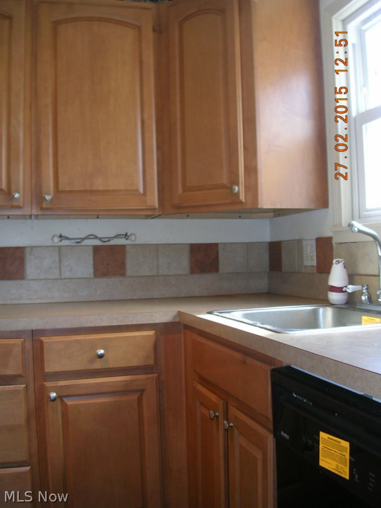 4228 Ridgeview Road Old Brooklyn, OH 44144 - Photo 3 of 13