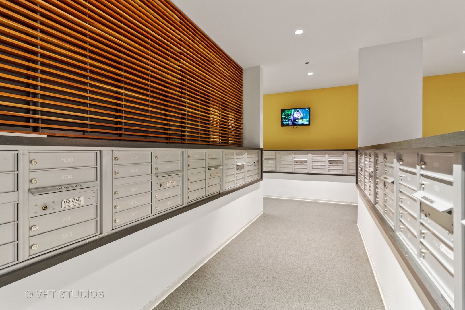 235 West Van Buren Street, Unit 4514 Chicago, IL 60607 - Photo 17 of 27