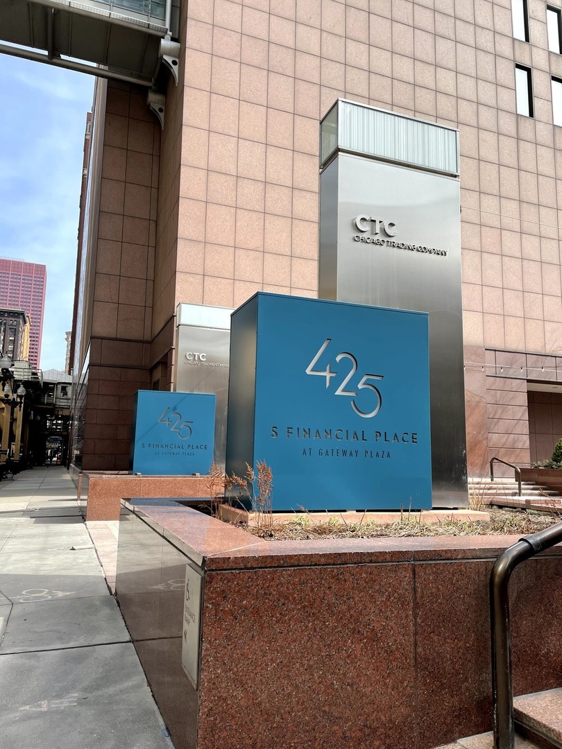 235 West Van Buren Street, Unit 4514 Chicago, IL 60607 - Photo 25 of 27