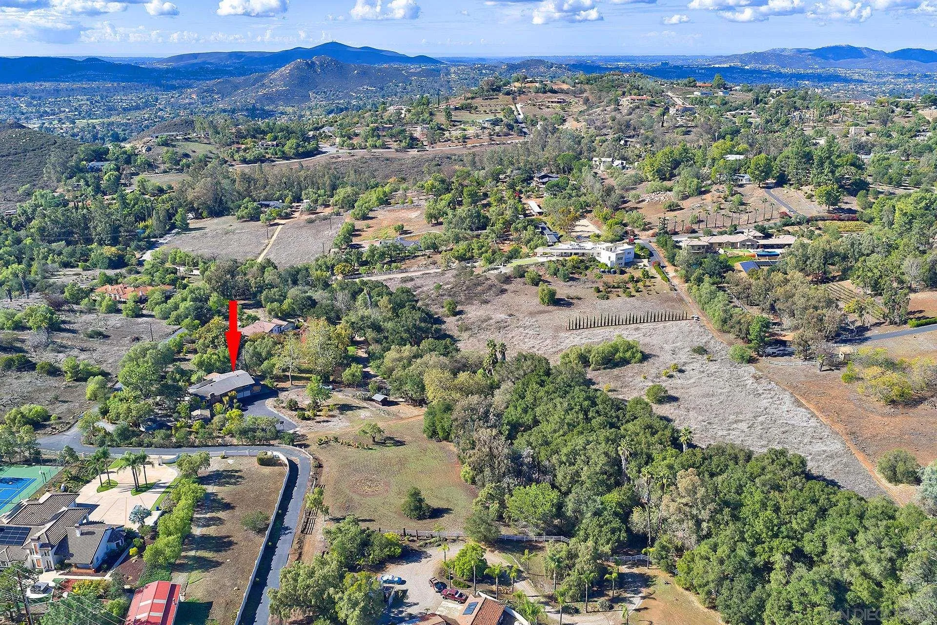 15260 Vali Hai Road Poway, CA 92064 - Photo 33 of 40 view of city and green space