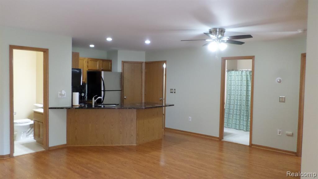 33831 Hooker Road, Unit 6 New Baltimore, MI 48047 - Photo 4 of 34