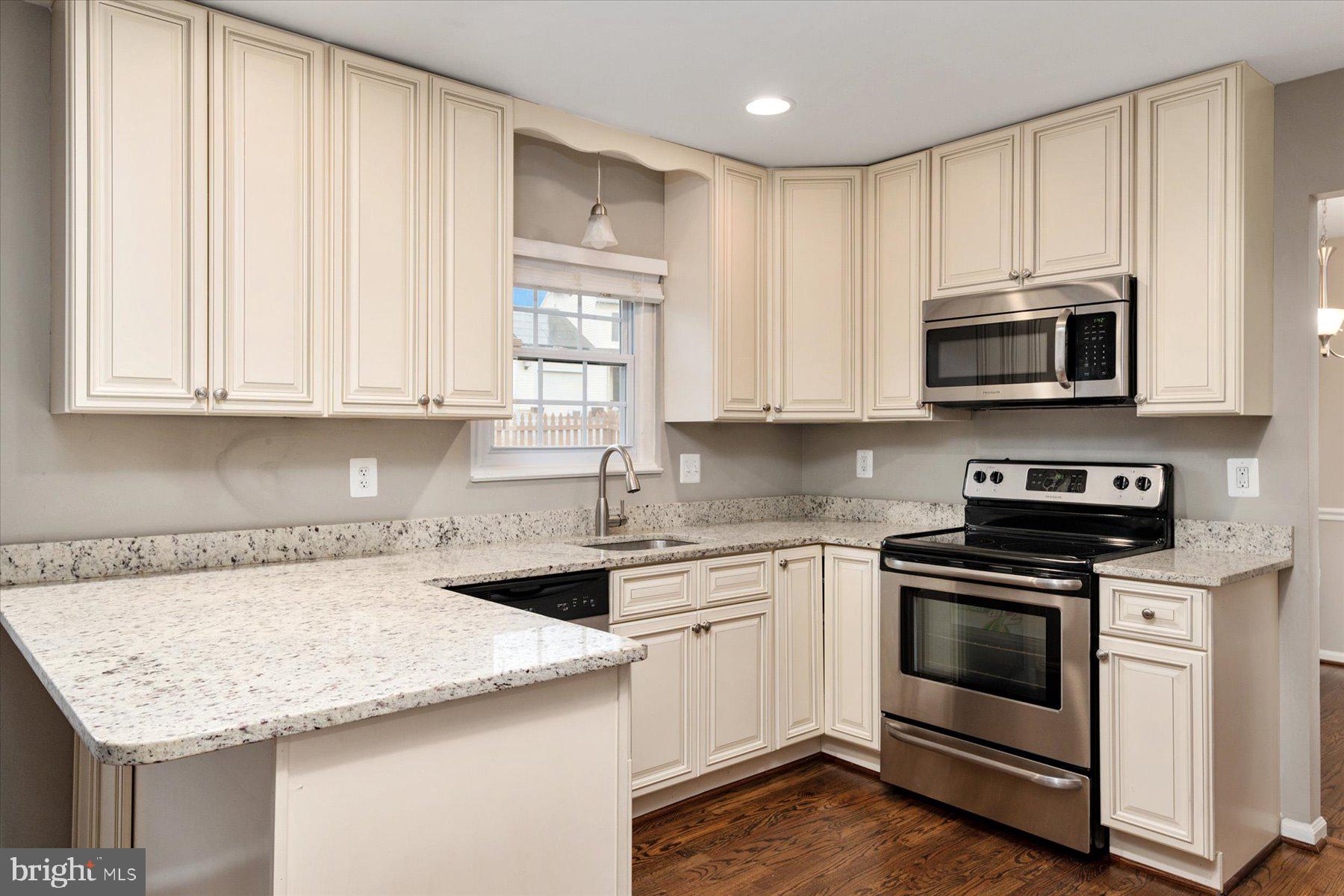 3012 Beethoven Way Silver Spring, MD 20904 - Photo 10 of 35 Gorgeous remodeled kitchen