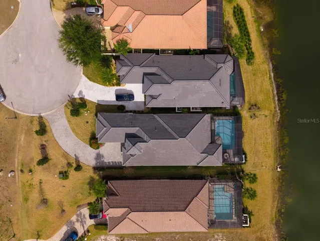 a en suite bathroom with a sink and a mirror