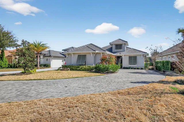 $985,000 | 401 Bourganville Drive, Palm Coast, FL 32137