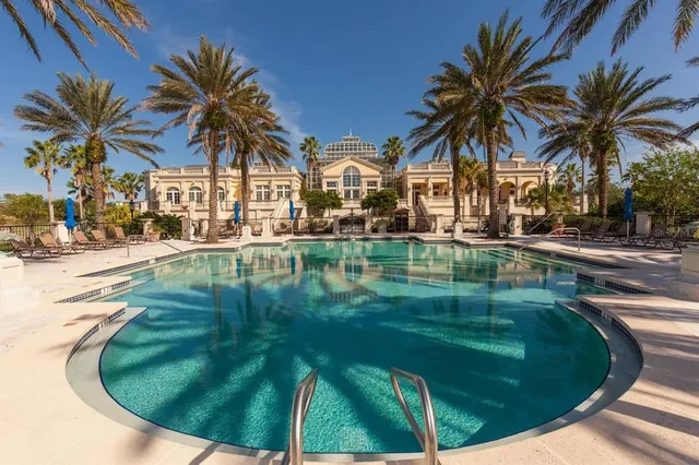 $985,000 | 401 Bourganville Drive, Palm Coast, FL 32137