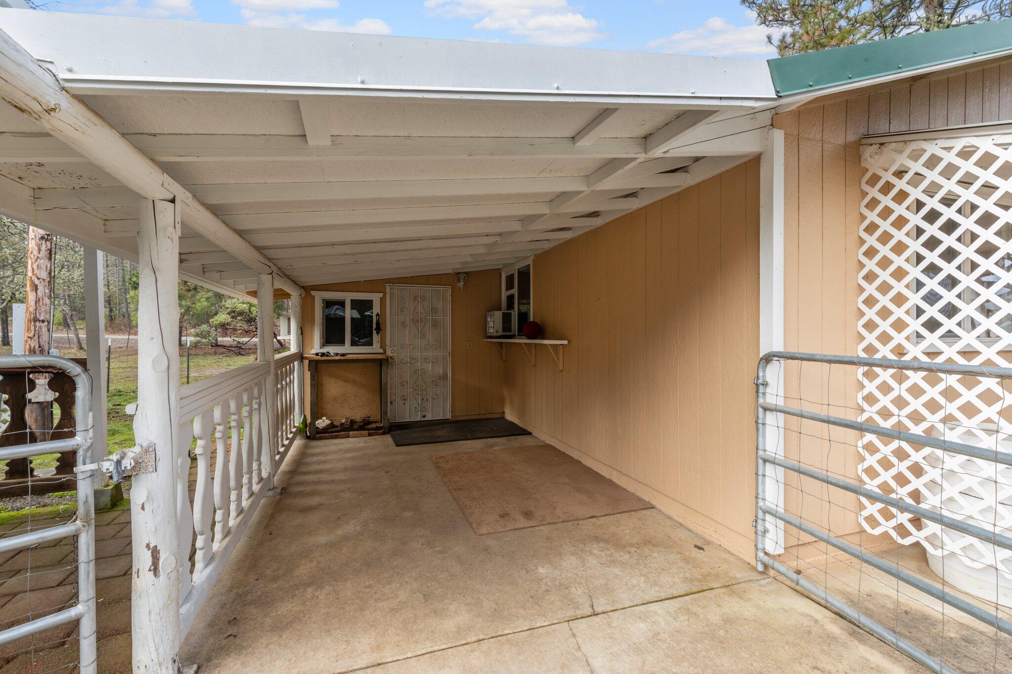 5445 West Side Road Cave Junction, OR 97523 - Photo 4 of 50 4-web-or-mls-WCIL0053