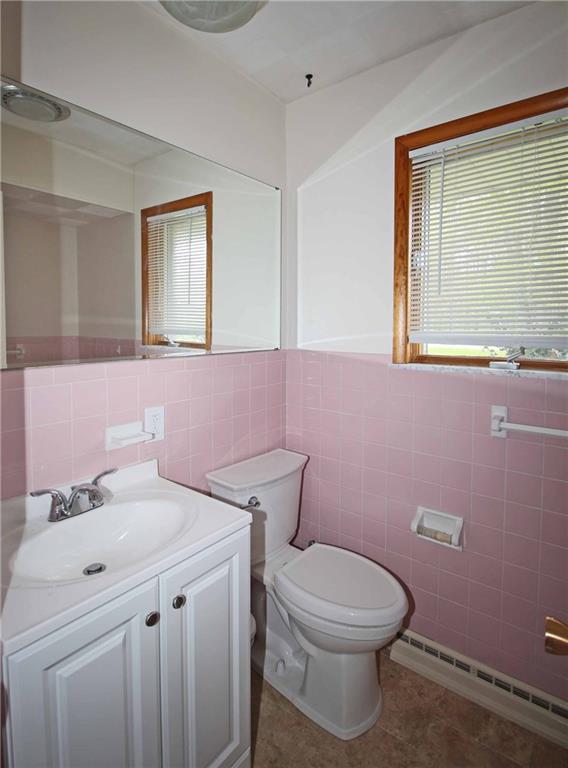 258 Douglass Road Beaver Falls, PA 15010 - Photo 18 of 25 Gallery Image 18