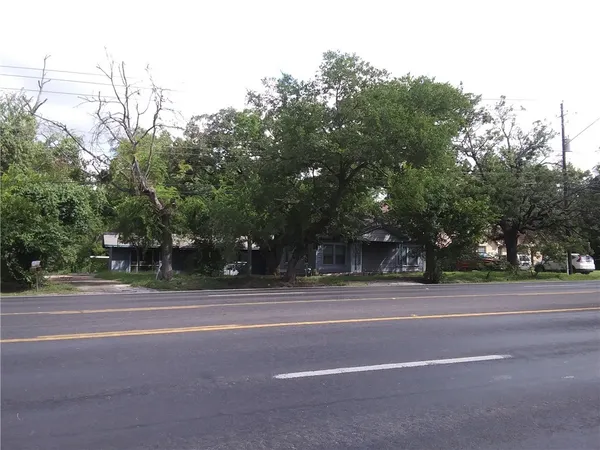 $195,000 | 2108 Highway 21, Bryan, TX 77803