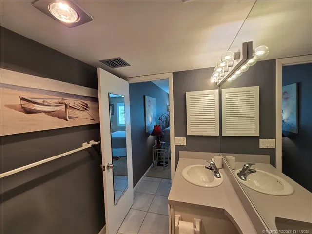 $5,500 | 5564 Northeast Gulfstream Way, Stuart, FL 34996