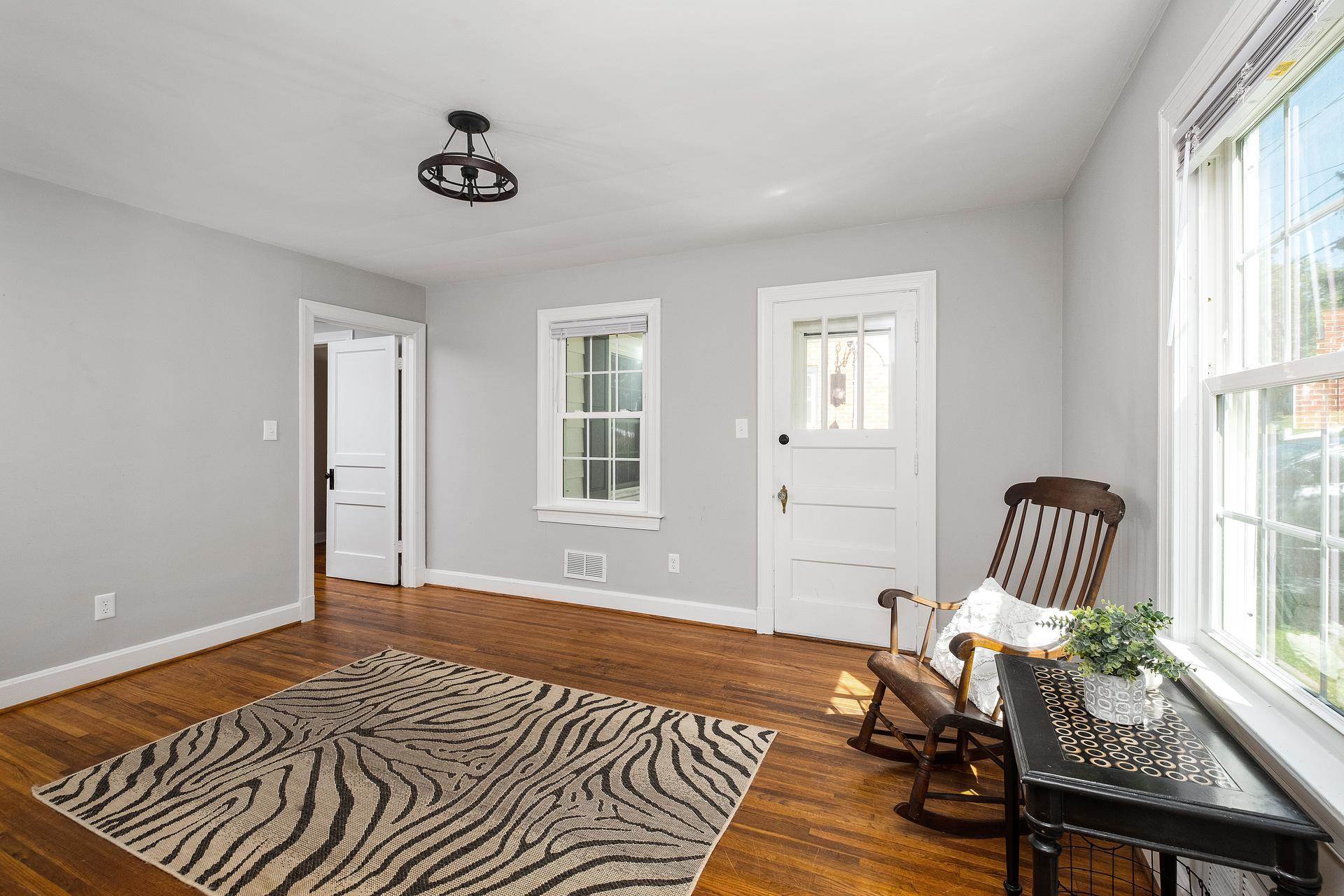 1212 Spring Hill Road Staunton, VA 24401 - Photo 9 of 47 Gallery Image 9